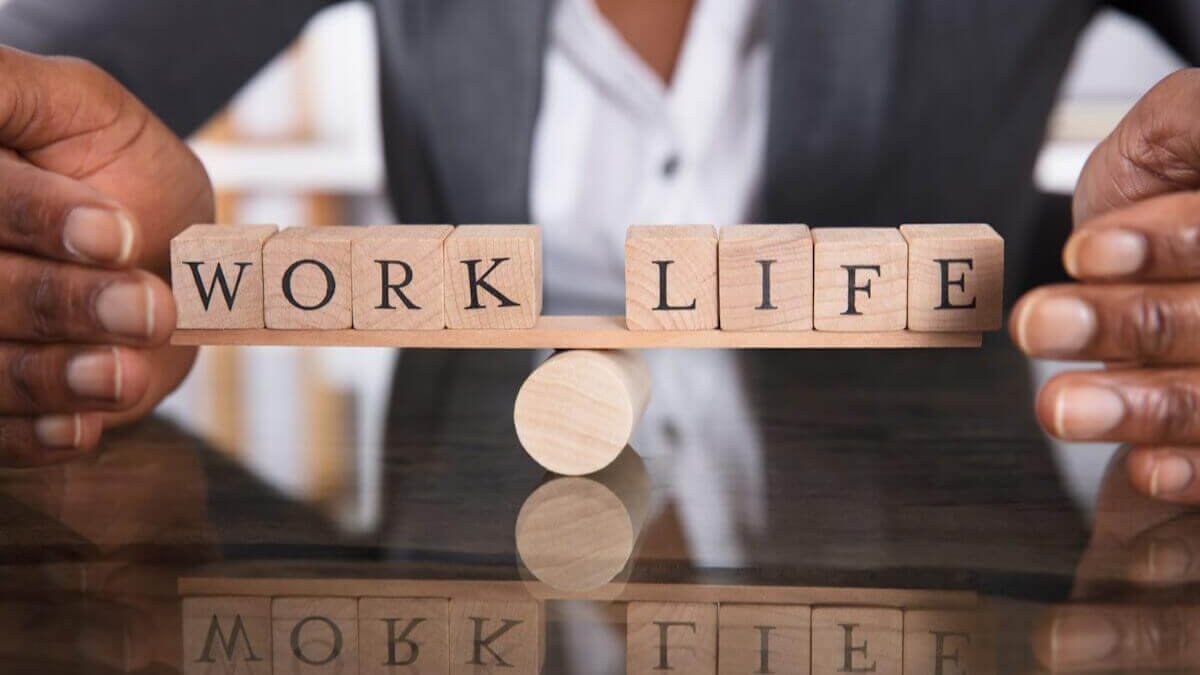 Top 10 Tools: How to Achieve Work Life Balance (2025) - Familiarizer